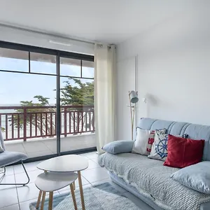  Appartement Esprit Balneaire Sur La Cote Bretonne Pour Trois Personnes